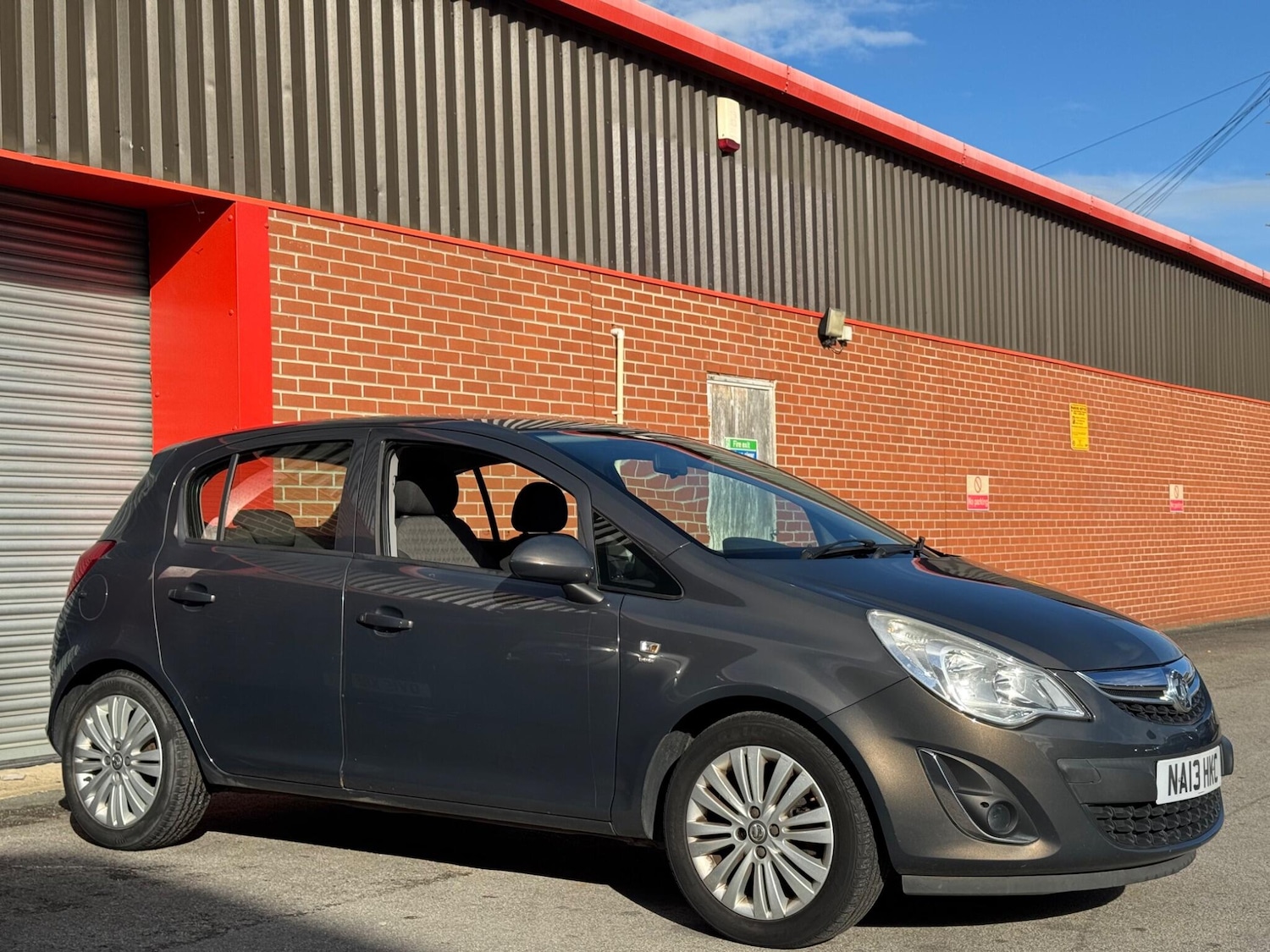 Used Vauxhall Corsa 2013 for sale - 76371075: Photo 8