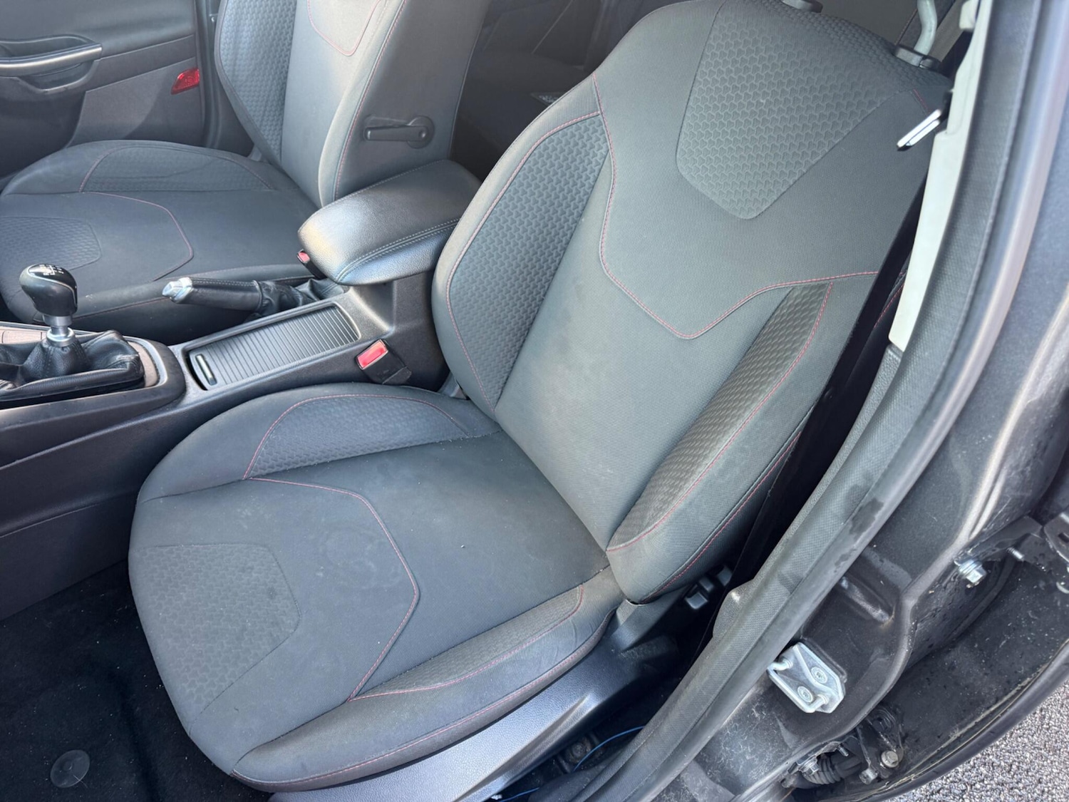 Used Ford Focus 2015 for sale - 76728556: Photo 23