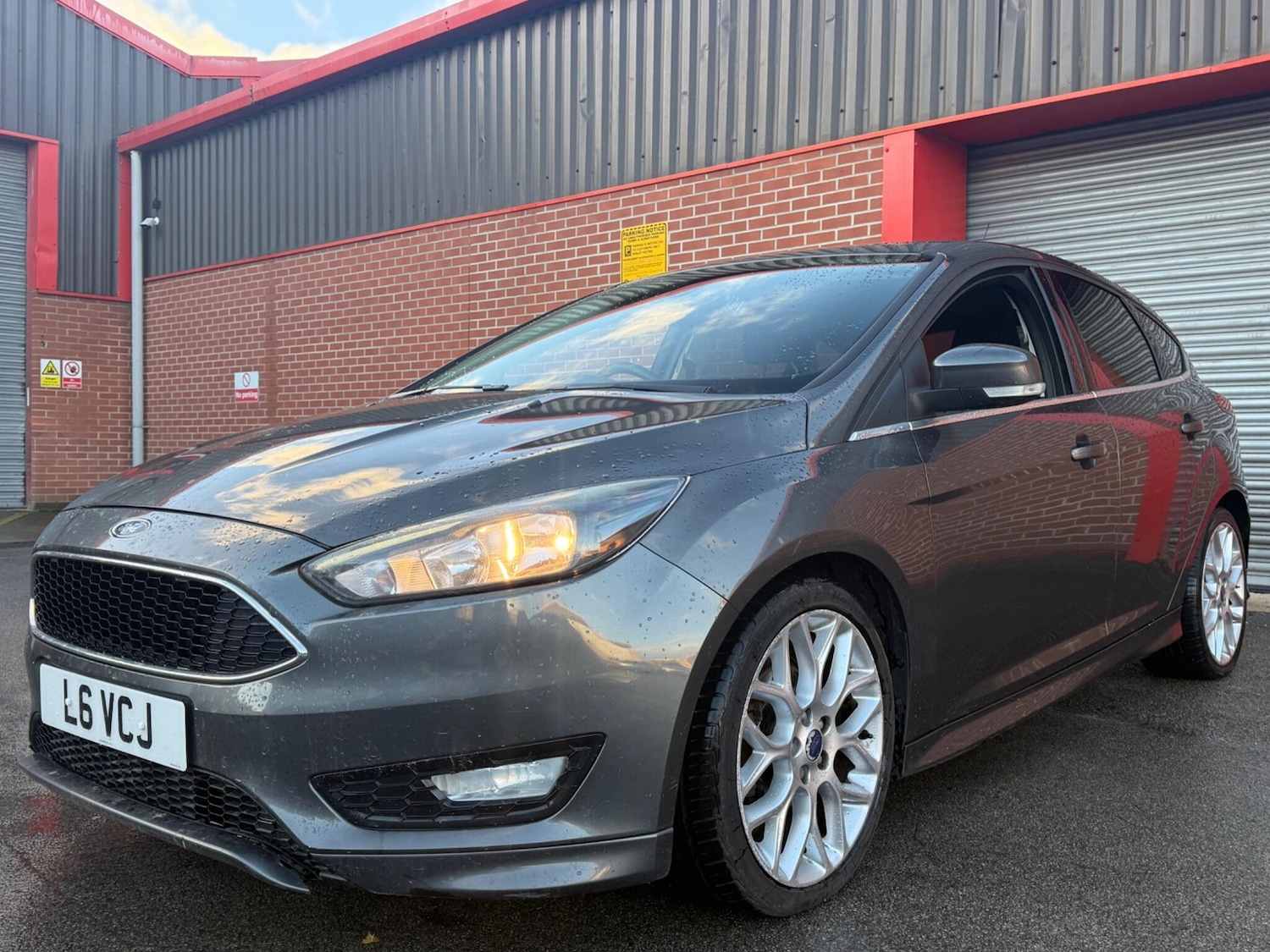 Used Ford Focus 2015 for sale - 76728556: Photo 5