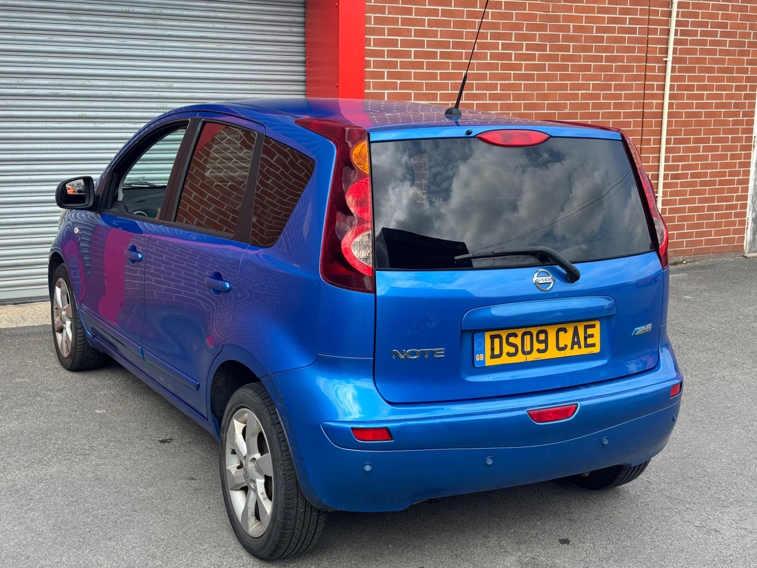 Vehicle 28
