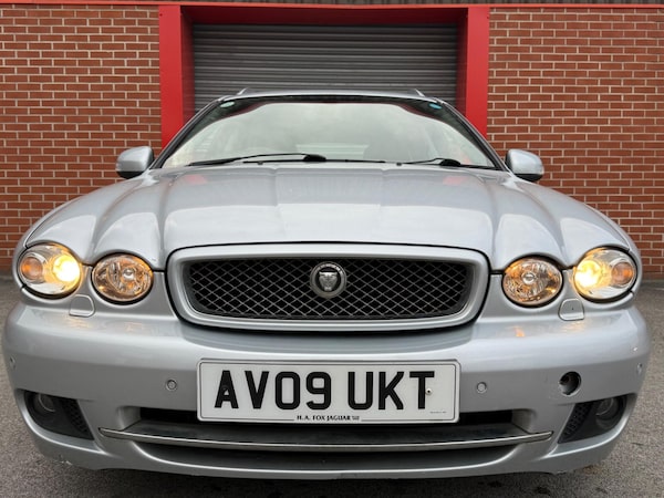 Used Jaguar X-Type 2009 for sale - 75990696: Photo 4