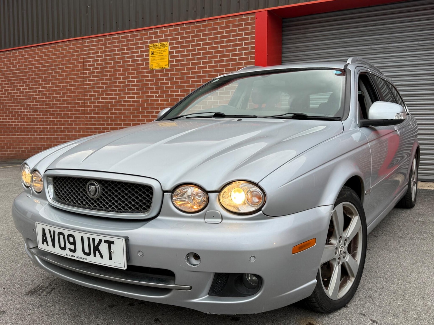Used Jaguar X-Type 2009 for sale - 75990696: Photo 5