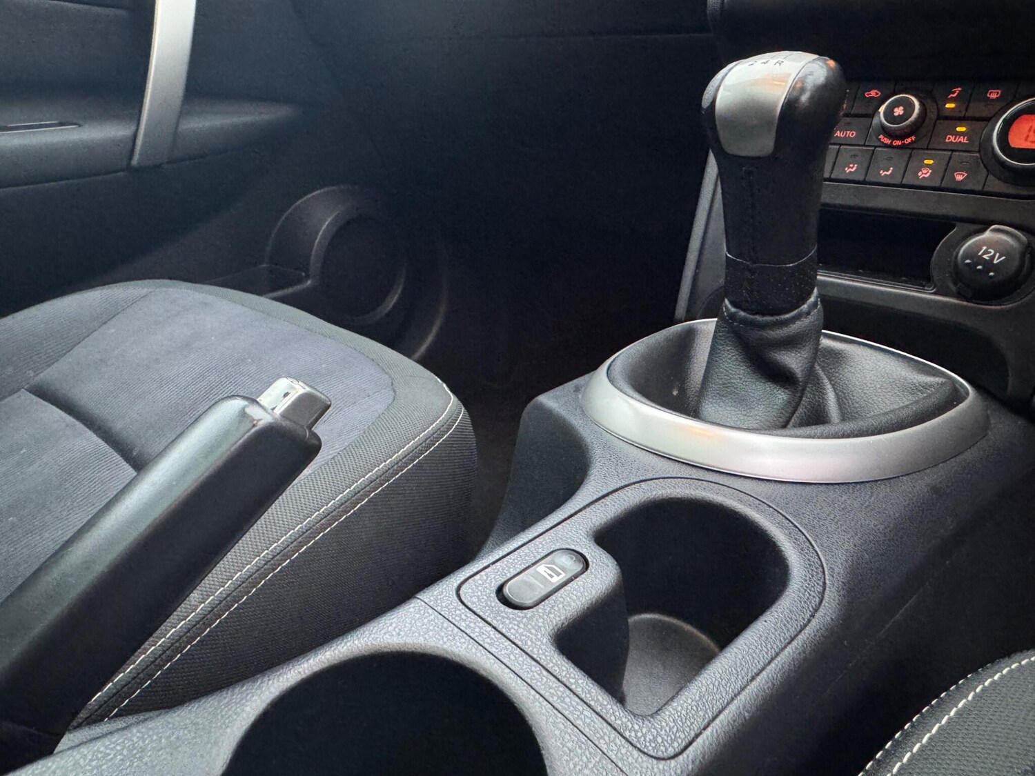 Used Nissan Qashqai 2010 for sale - 76560974: Photo 18