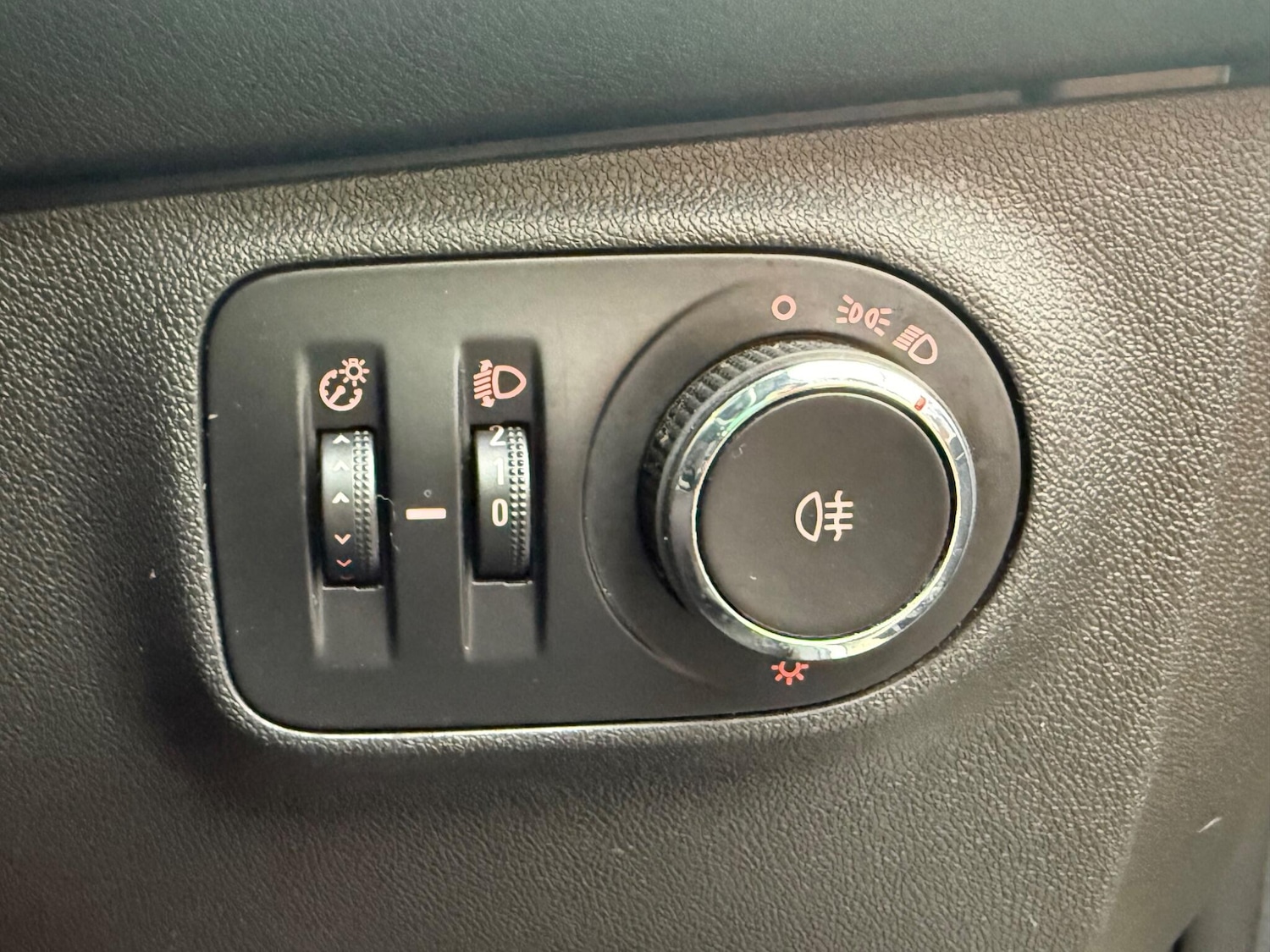 Used Vauxhall Corsa 2016 for sale - 77599081: Photo 10