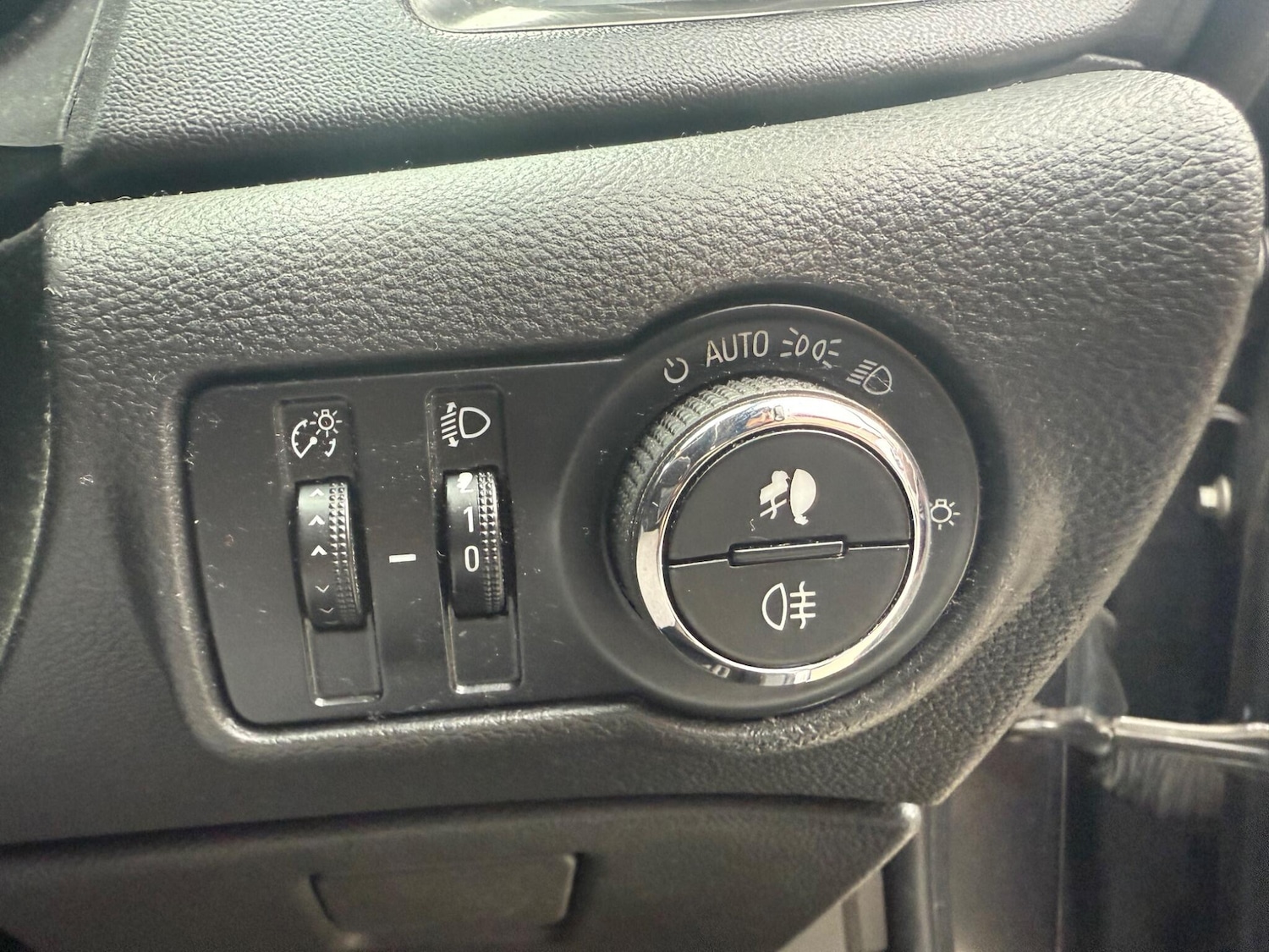 Used Vauxhall Astra 2010 for sale - 77082143: Photo 10