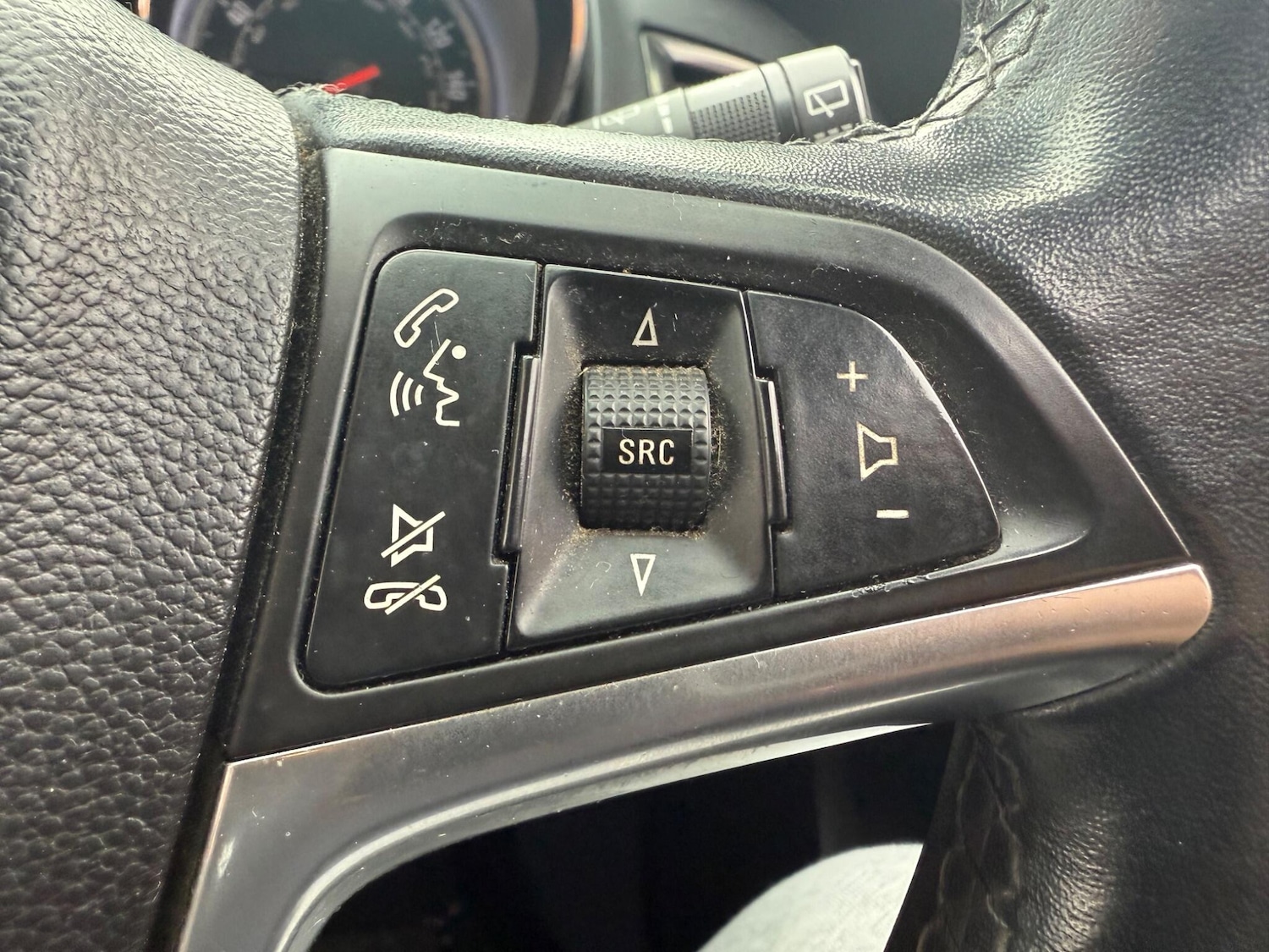 Used Vauxhall Astra 2010 for sale - 77082143: Photo 11