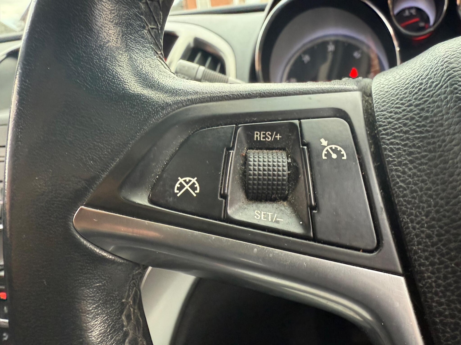 Used Vauxhall Astra 2010 for sale - 77082143: Photo 13