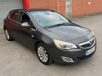 Used Vauxhall Astra 2010 for sale - 77082143: Photo