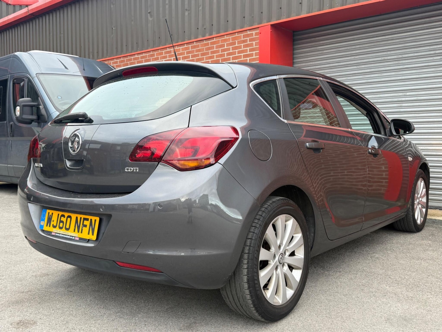 Used Vauxhall Astra 2010 for sale - 77082143: Photo 34