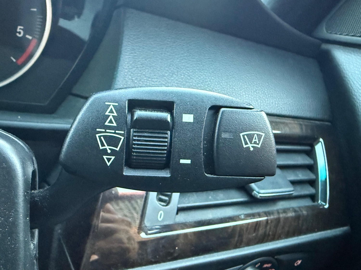 Used BMW 5 Series 2009 for sale - 76743616: Photo 12