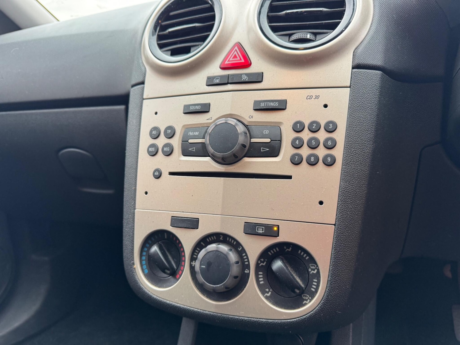 Used Vauxhall Corsa 2009 for sale - 76560977: Photo 16
