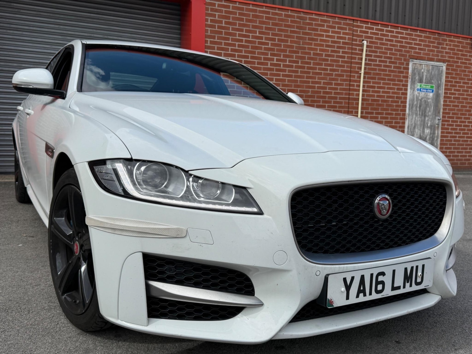 Used Jaguar XF 2016 for sale - 76094956: Photo 1