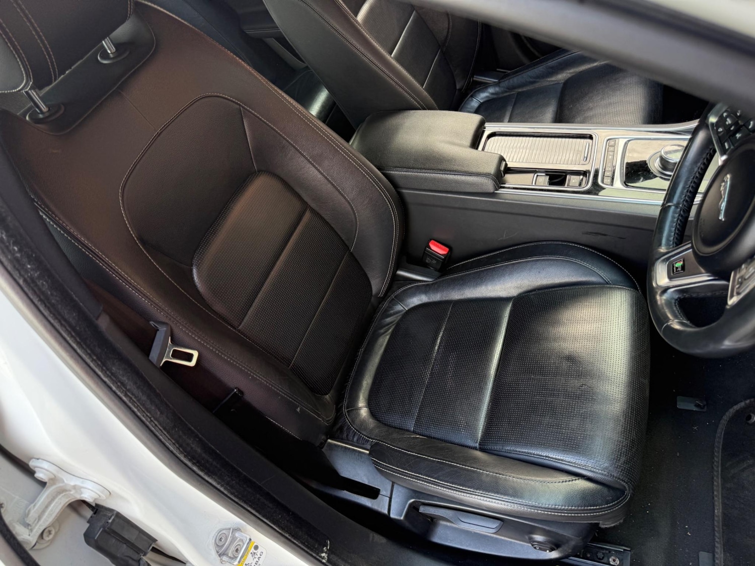 Used Jaguar XF 2016 for sale - 76094956: Photo 23