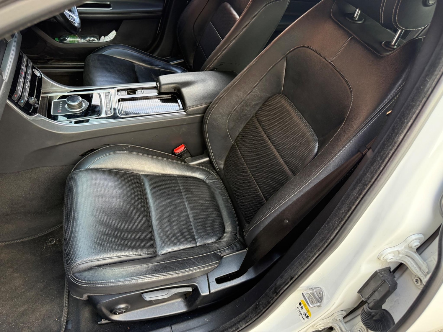 Used Jaguar XF 2016 for sale - 76094956: Photo 25