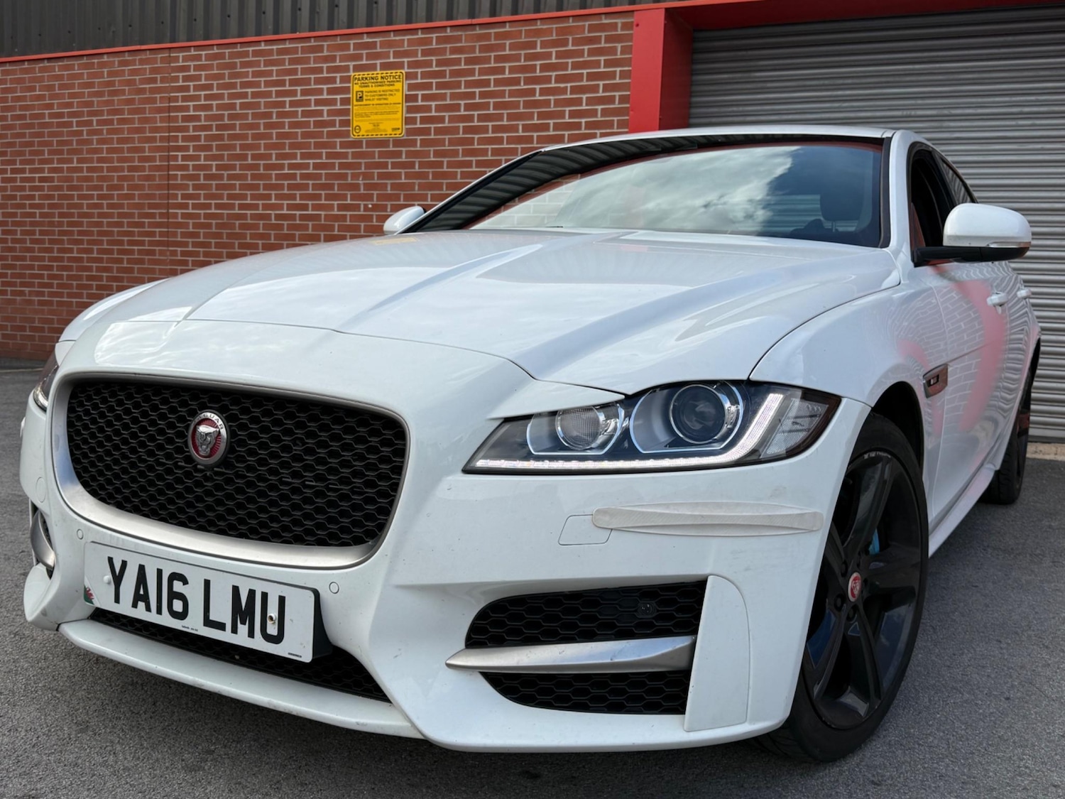 Used Jaguar XF 2016 for sale - 76094956: Photo 5