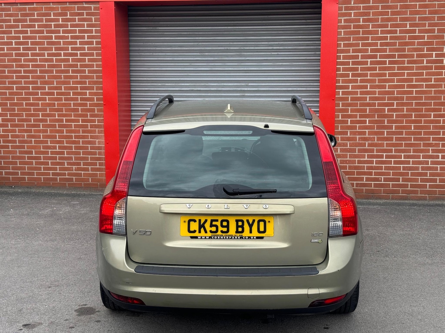 Used Volvo V50 2009 for sale - 76988483: Photo 30