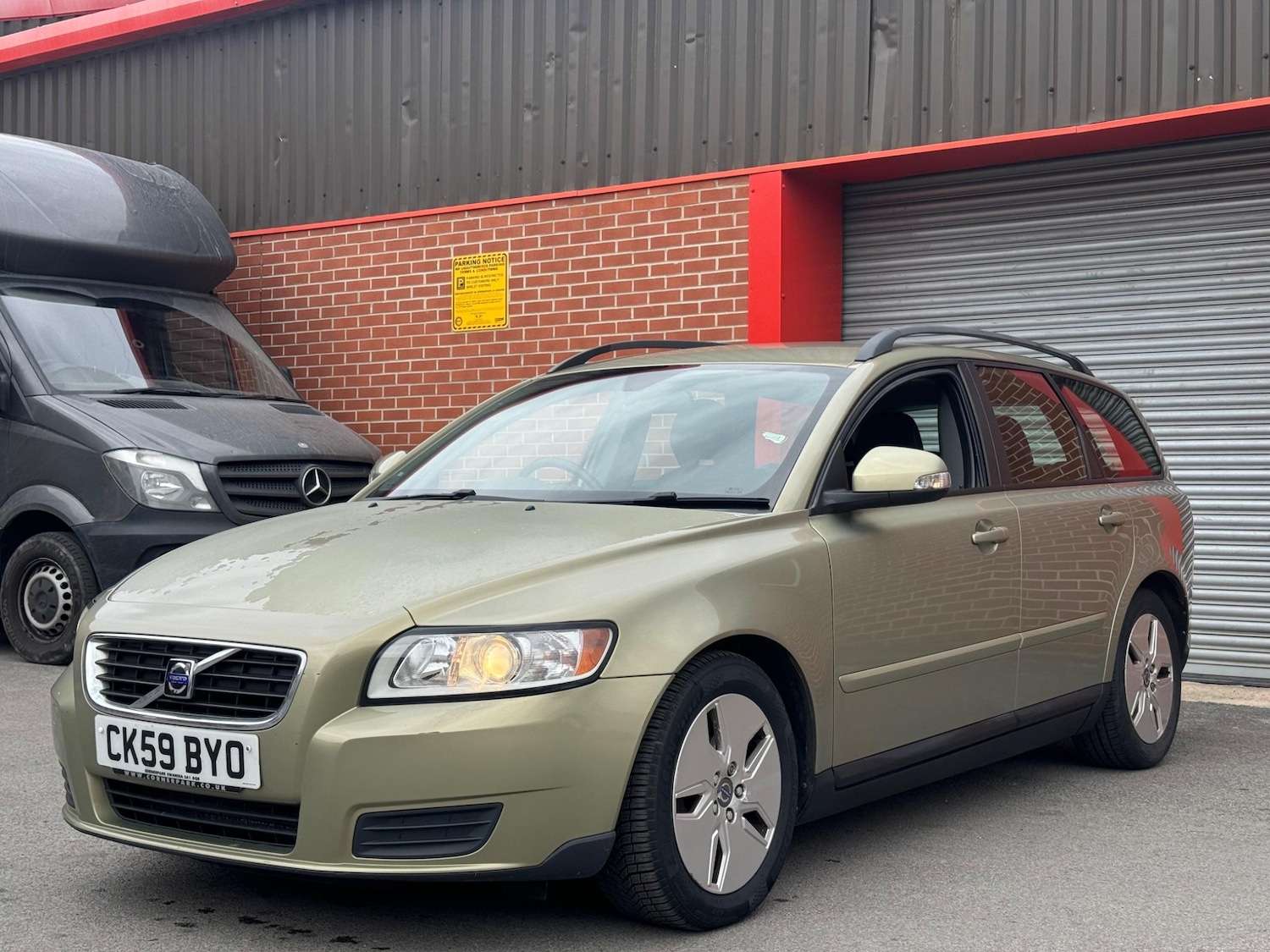 Used Volvo V50 2009 for sale - 76988483: Photo 6
