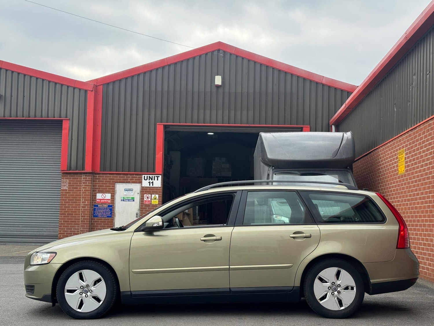 Used Volvo V50 2009 for sale - 76988483: Photo 7