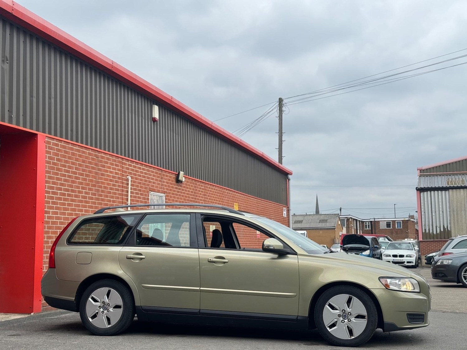 Used Volvo V50 2009 for sale - 76988483: Photo 8