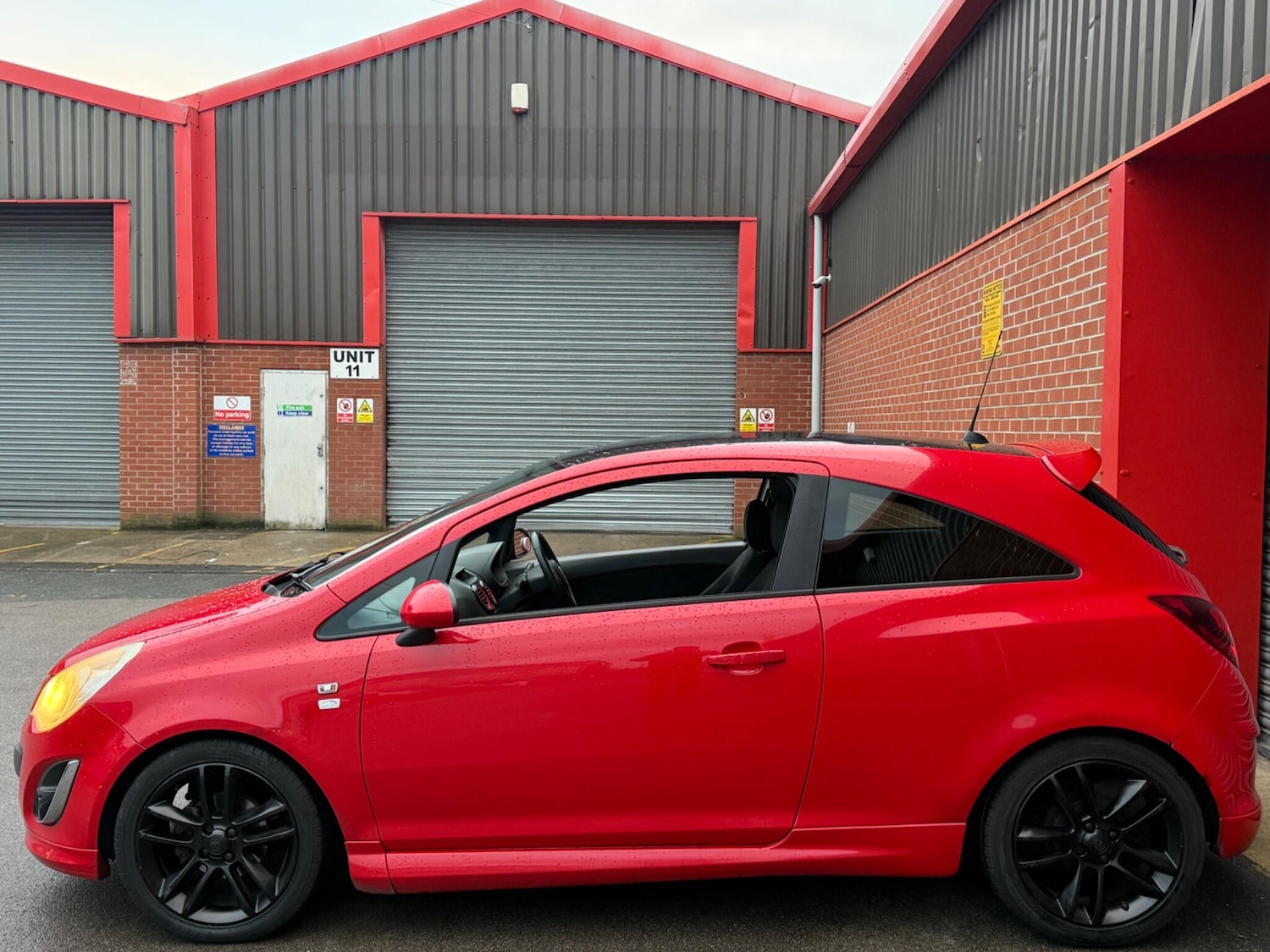 Used Vauxhall Corsa 2011 for sale - 77237955: Photo 8