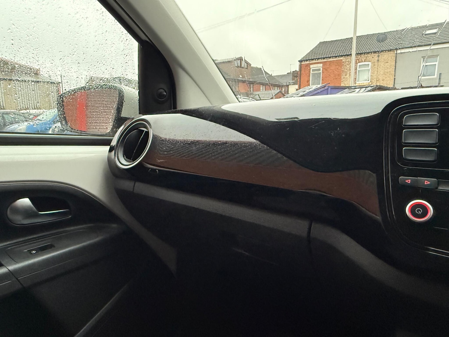 Used Volkswagen up! 2016 for sale - 77345261: Photo 15