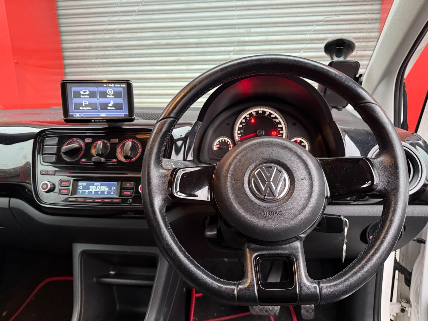 Used Volkswagen up! 2016 for sale - 77345261: Photo 16