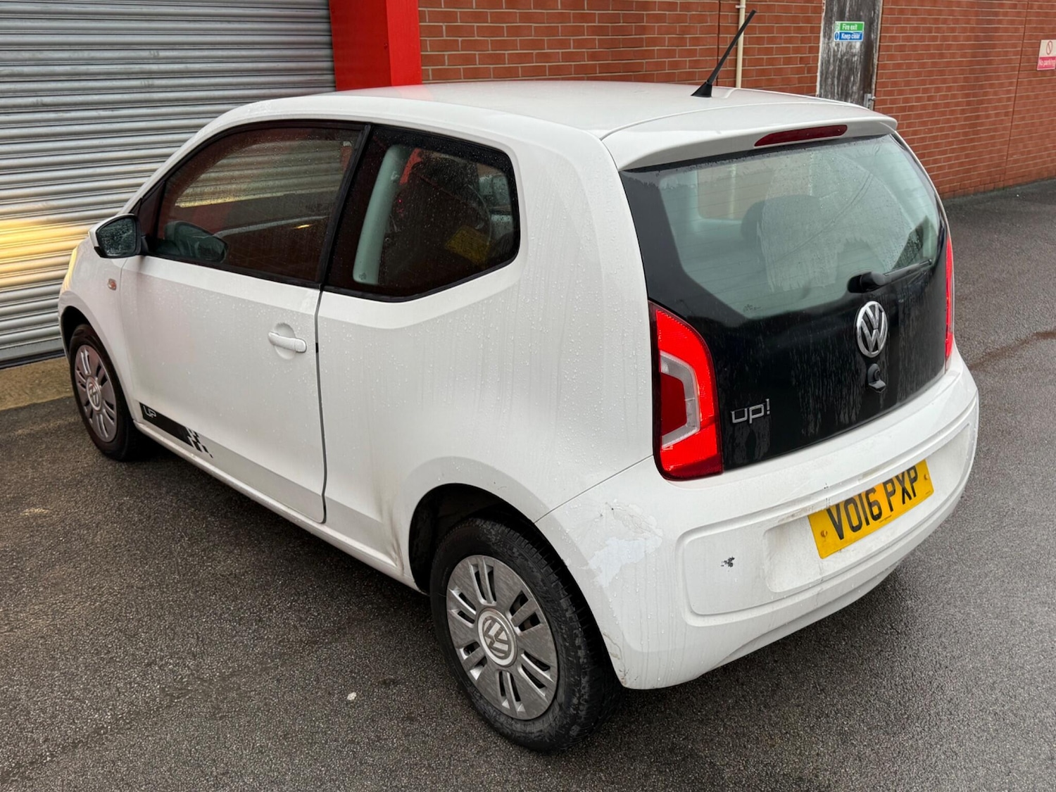 Used Volkswagen up! 2016 for sale - 77345261: Photo 28