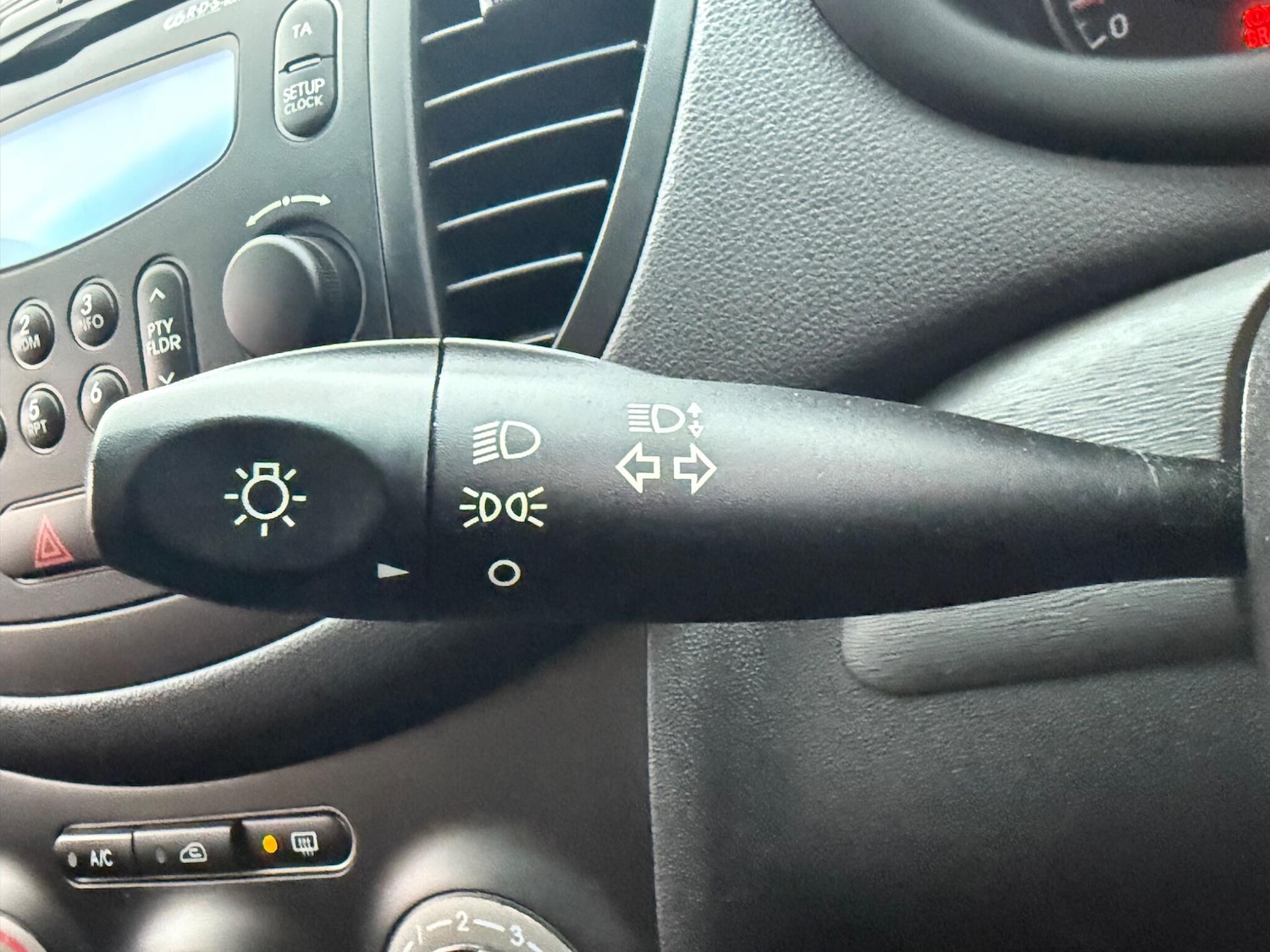 Used Hyundai i10 2012 for sale - 77163491: Photo 12