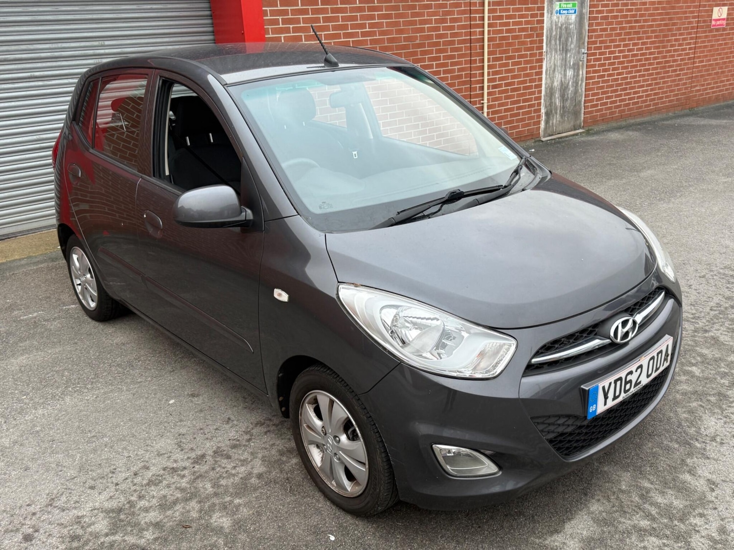 Used Hyundai i10 2012 for sale - 77163491: Photo 2
