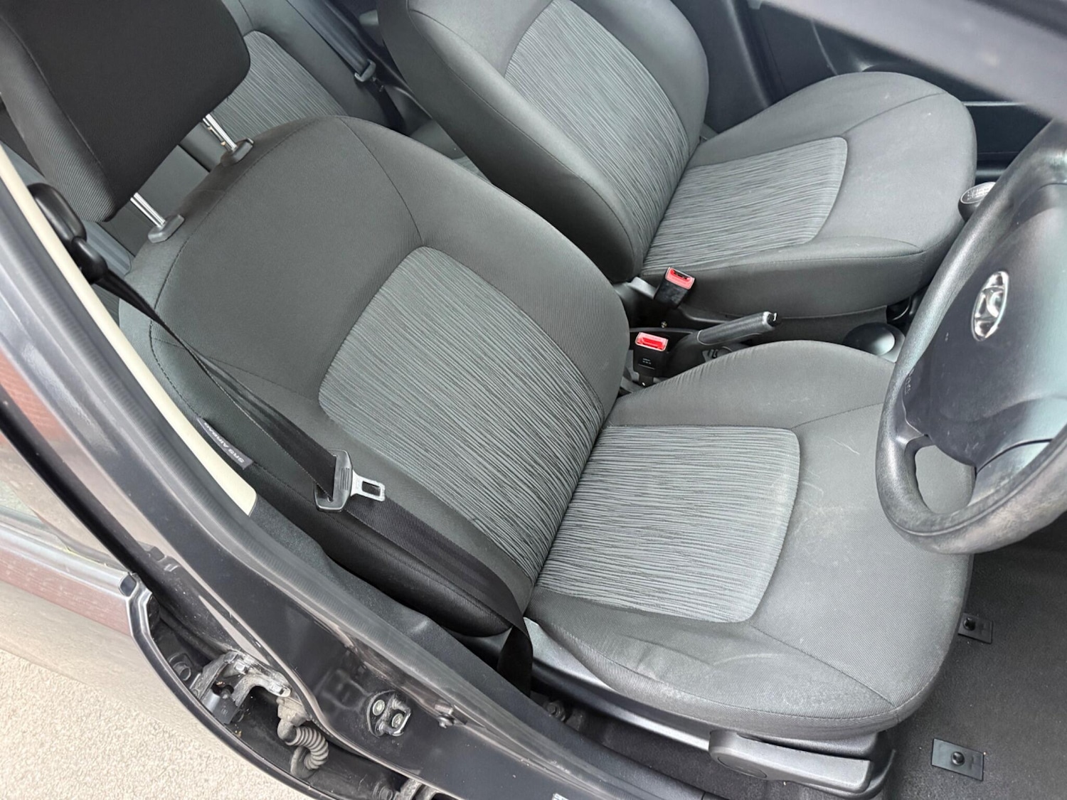 Used Hyundai i10 2012 for sale - 77163491: Photo 20