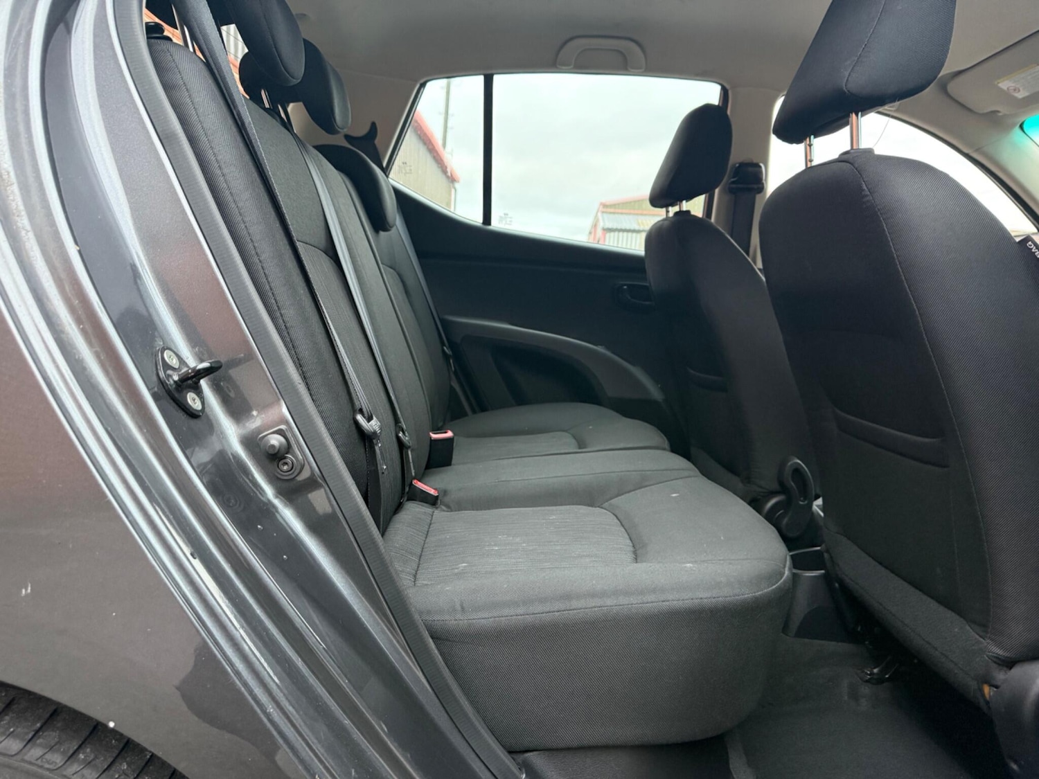 Used Hyundai i10 2012 for sale - 77163491: Photo 25