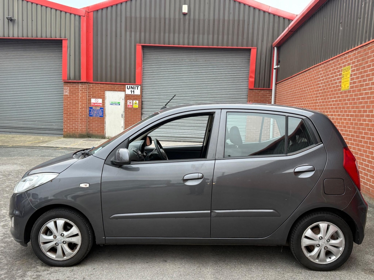 Used Hyundai i10 2012 for sale - 77163491: Photo 8