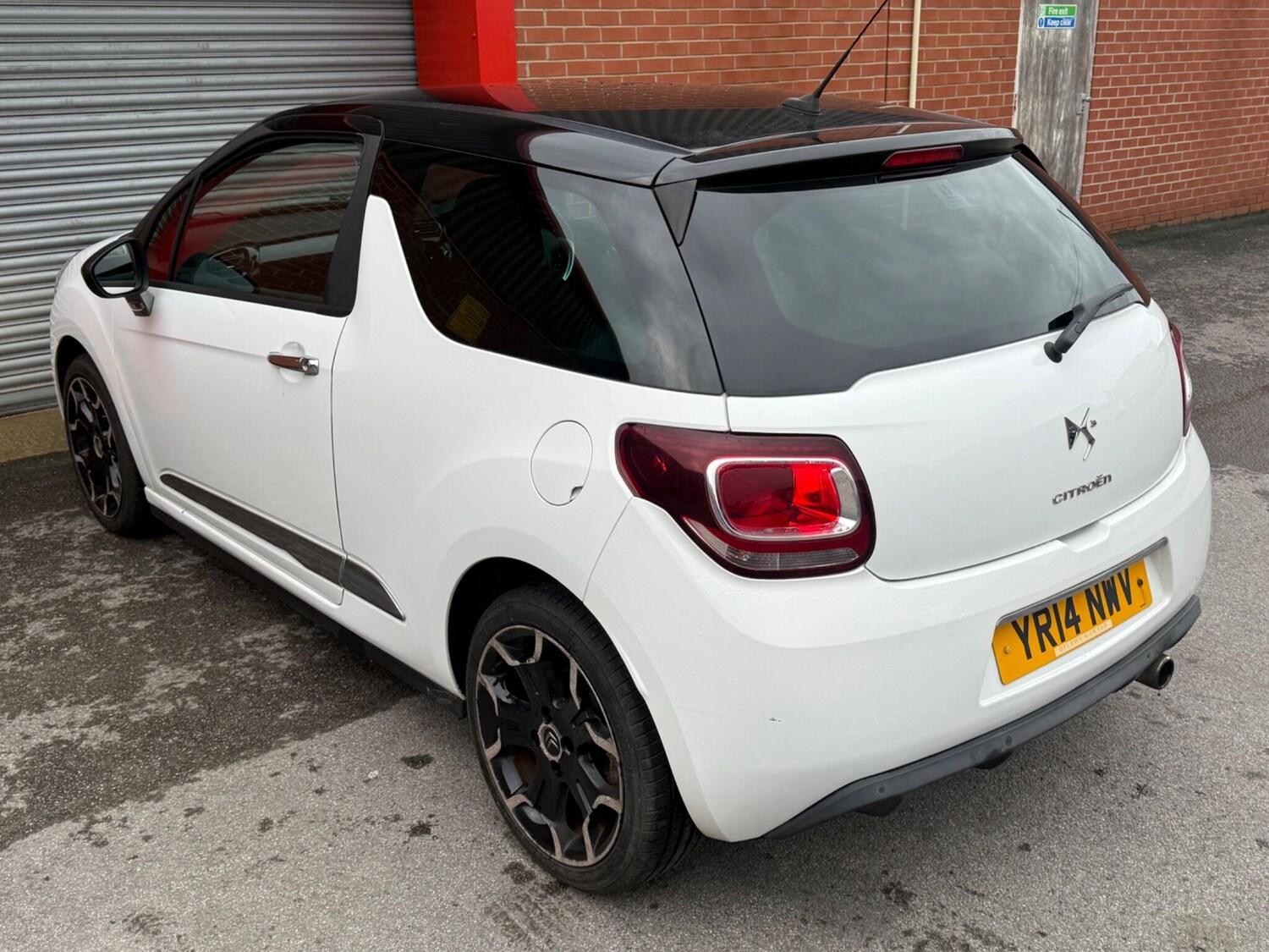 Used Citroen DS3 for sale - 77484333: Photo 32