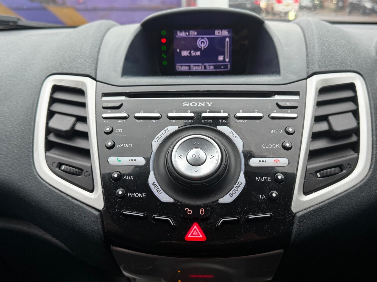 Used Ford Fiesta 2012 for sale - 77468368: Photo 16