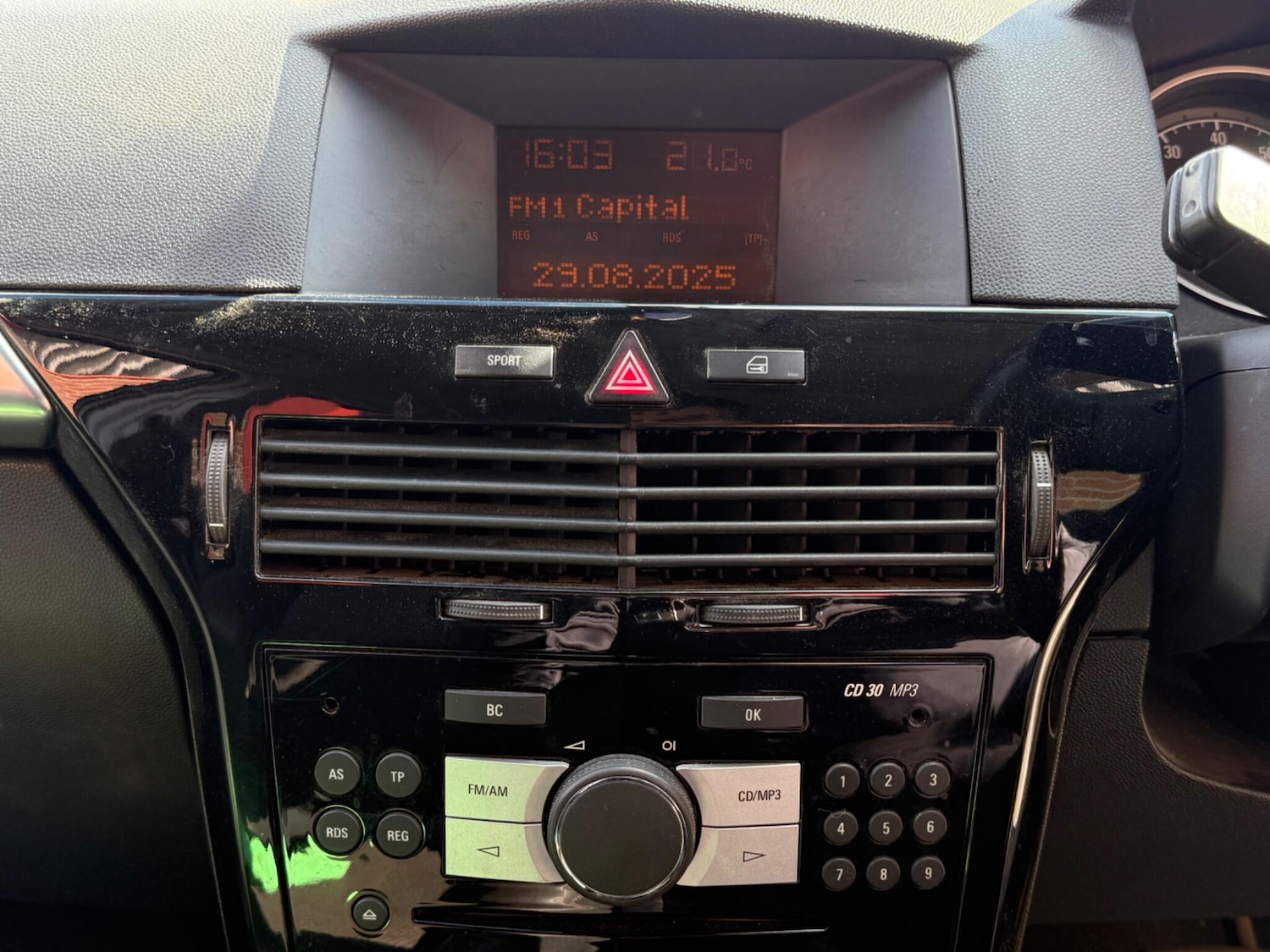 Used Vauxhall Astra 2008 for sale - 76987719: Photo 14