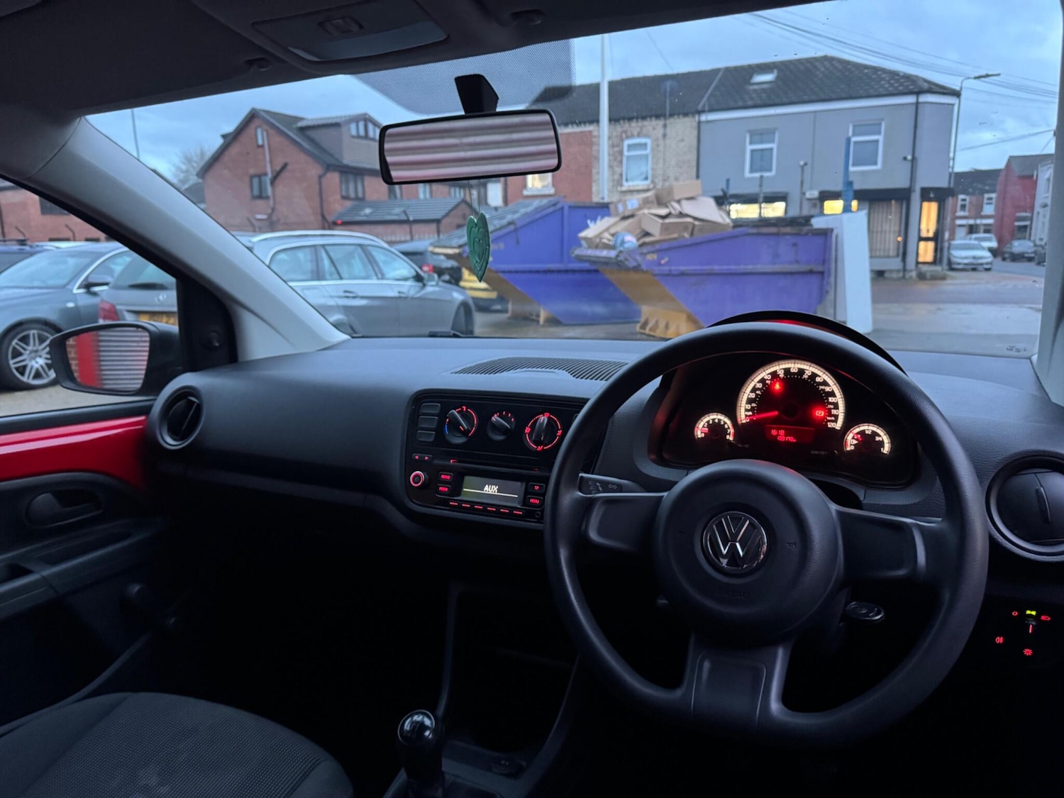 Used Volkswagen up! 2014 for sale - 76561258: Photo 10