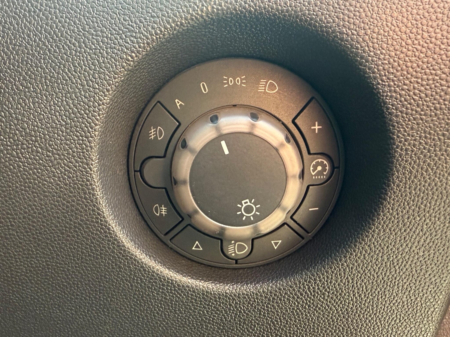 Used Vauxhall Corsa for sale - 77978340: Photo 10