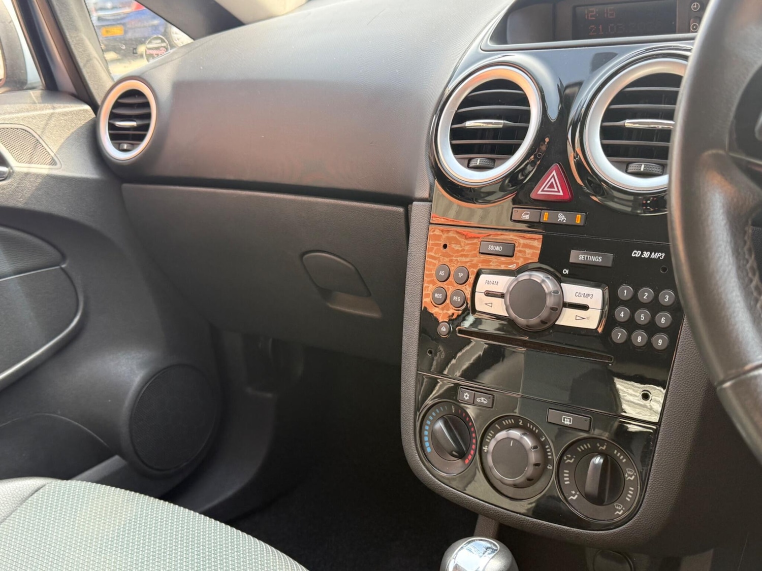 Used Vauxhall Corsa for sale - 77978340: Photo 19