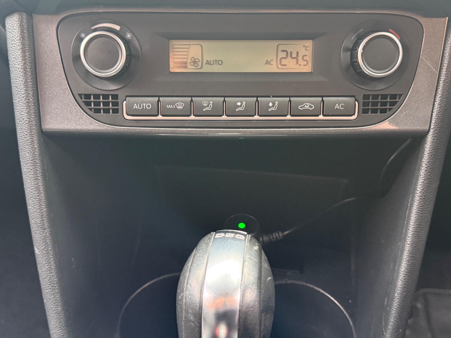 Used Volkswagen Polo 2010 for sale - 77082055: Photo 16