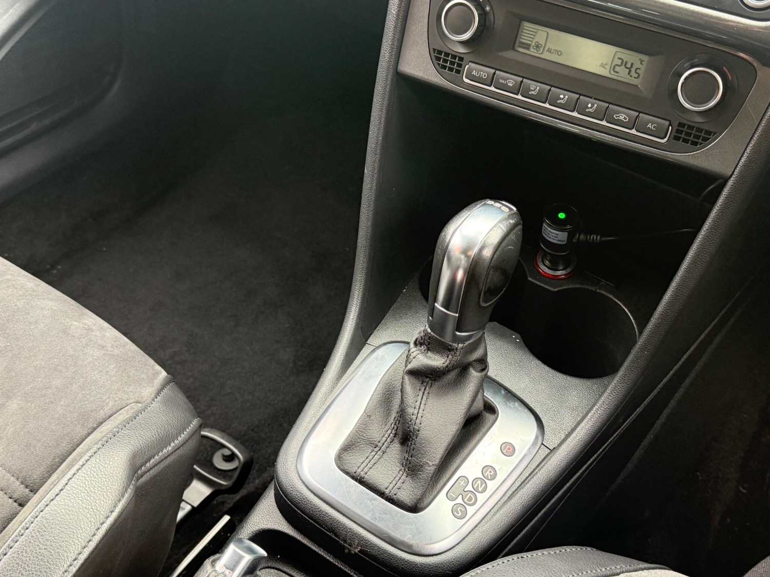 Used Volkswagen Polo 2010 for sale - 77082055: Photo 18