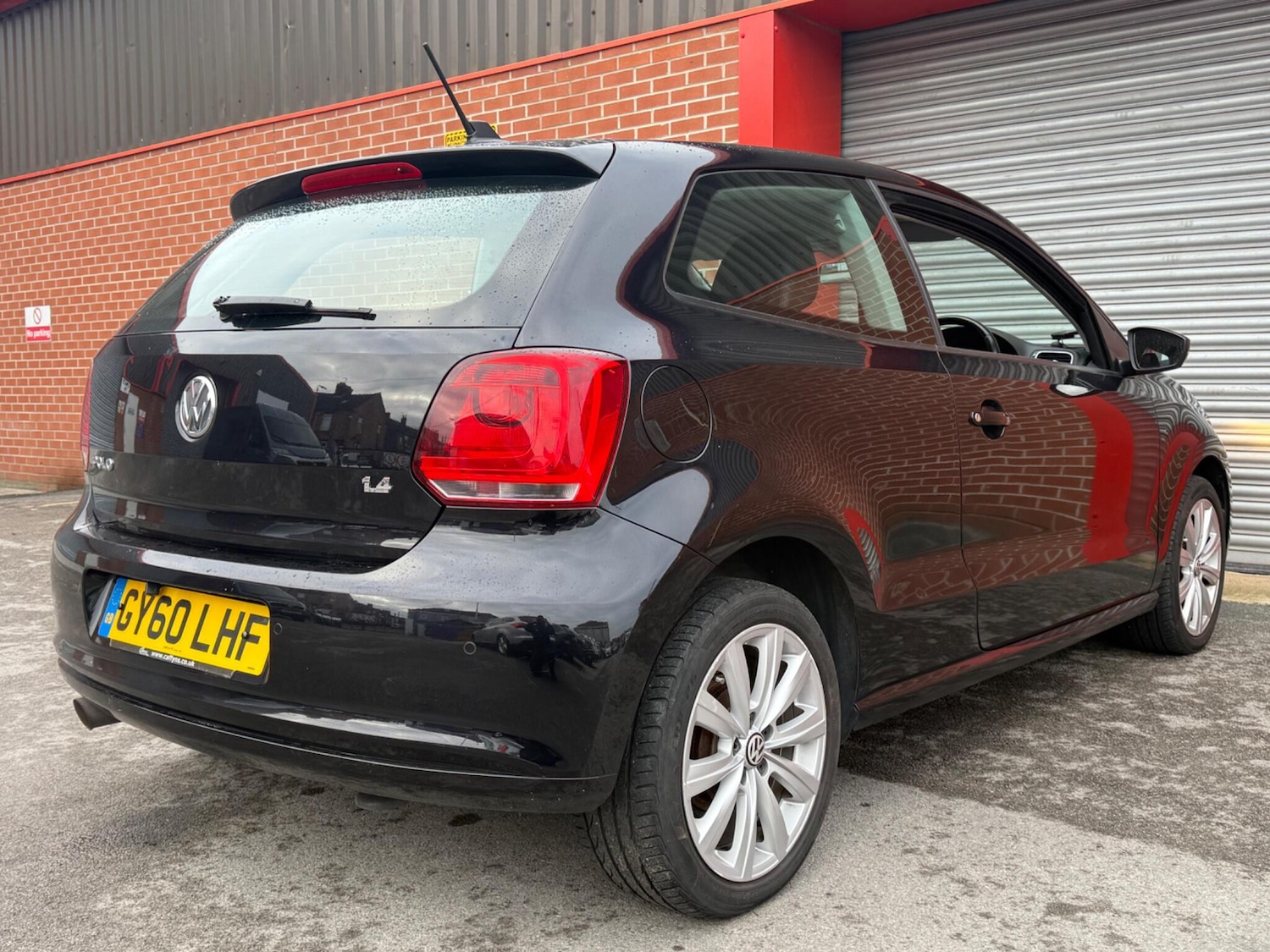 Used Volkswagen Polo 2010 for sale - 77082055: Photo 32