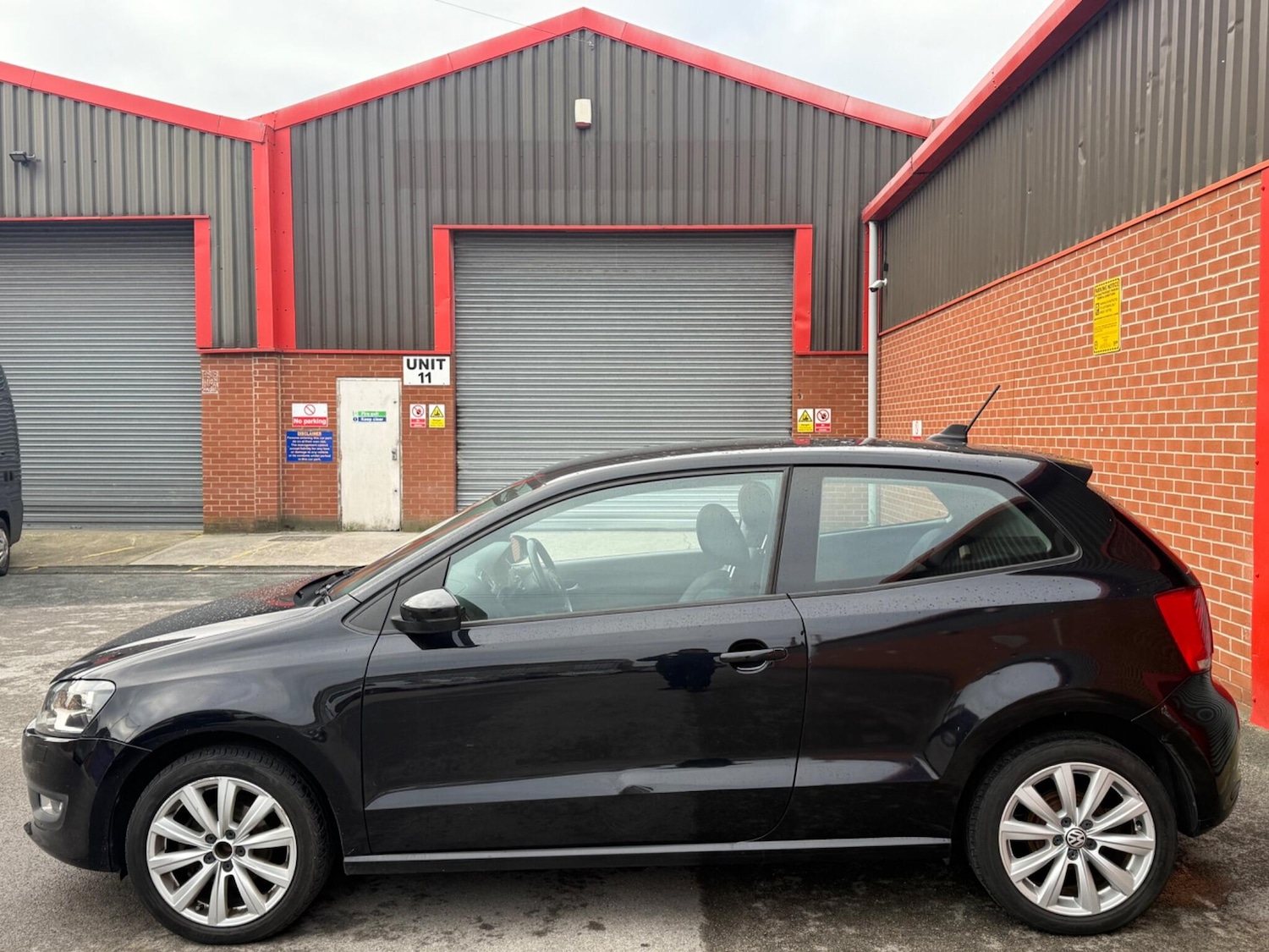 Used Volkswagen Polo 2010 for sale - 77082055: Photo 9