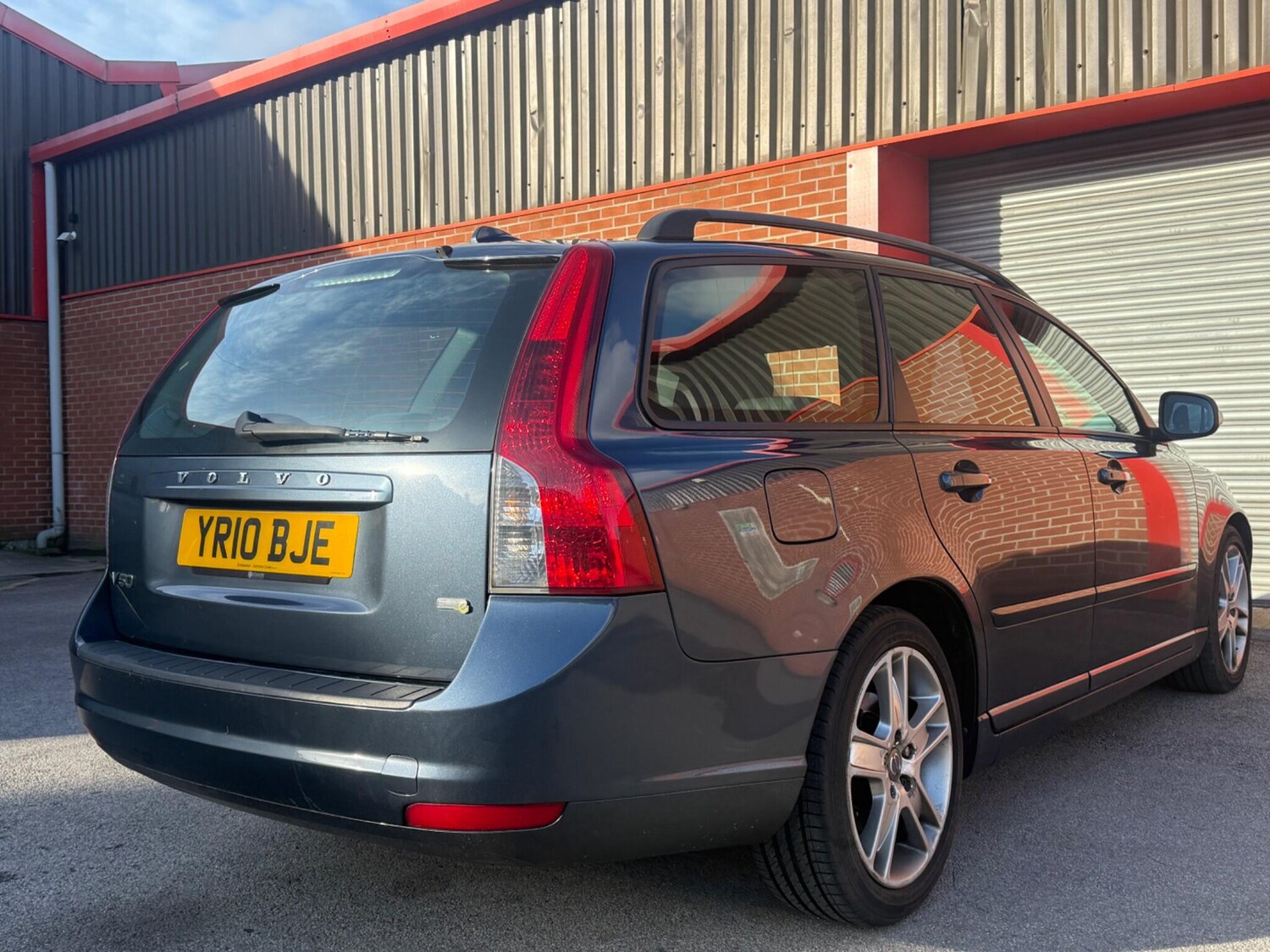 Used Volvo V50 for sale - 77892672: Photo 34