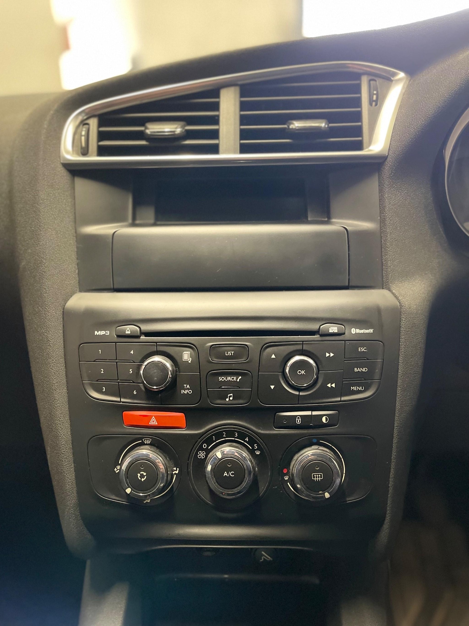 Used Citroen C4 2011 for sale - 76991006: Photo 6