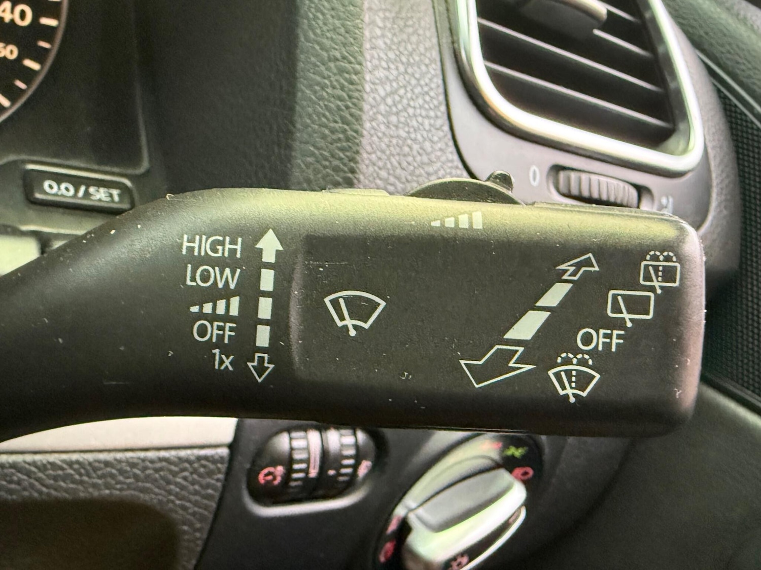 Used Volkswagen Scirocco 2011 for sale - 76585038: Photo 14