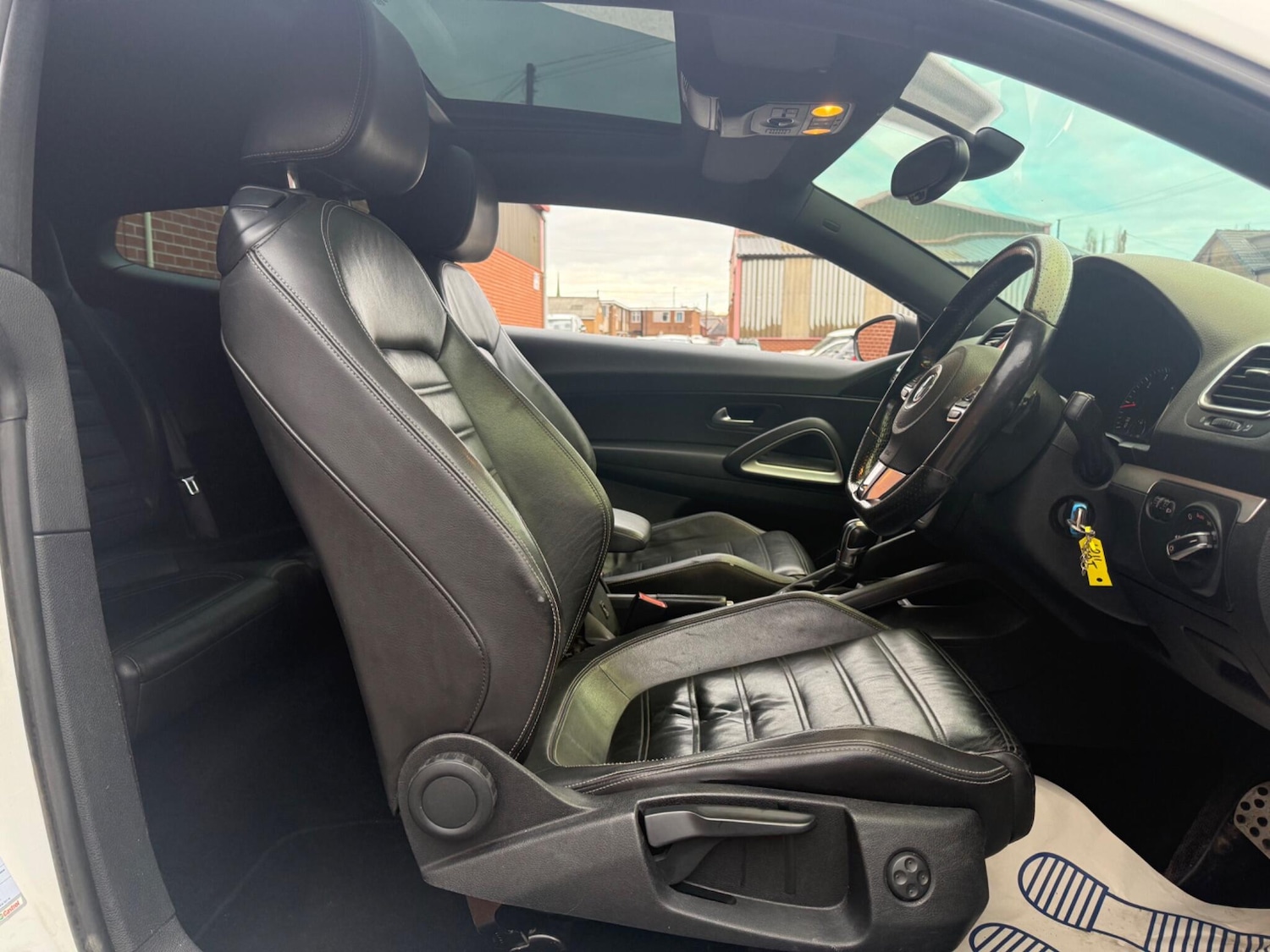 Used Volkswagen Scirocco 2011 for sale - 76585038: Photo 23