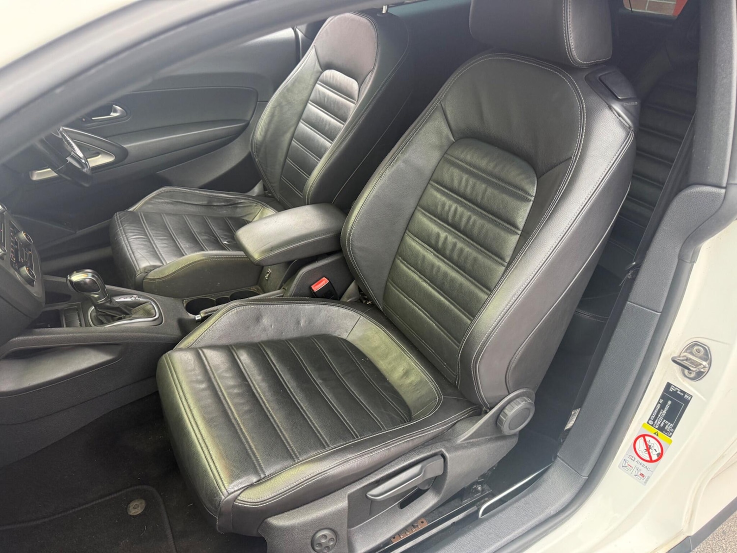 Used Volkswagen Scirocco 2011 for sale - 76585038: Photo 26