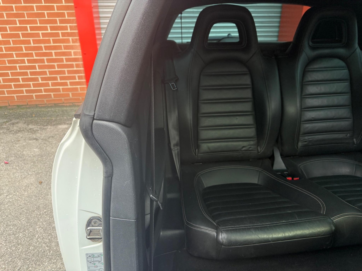 Used Volkswagen Scirocco 2011 for sale - 76585038: Photo 30