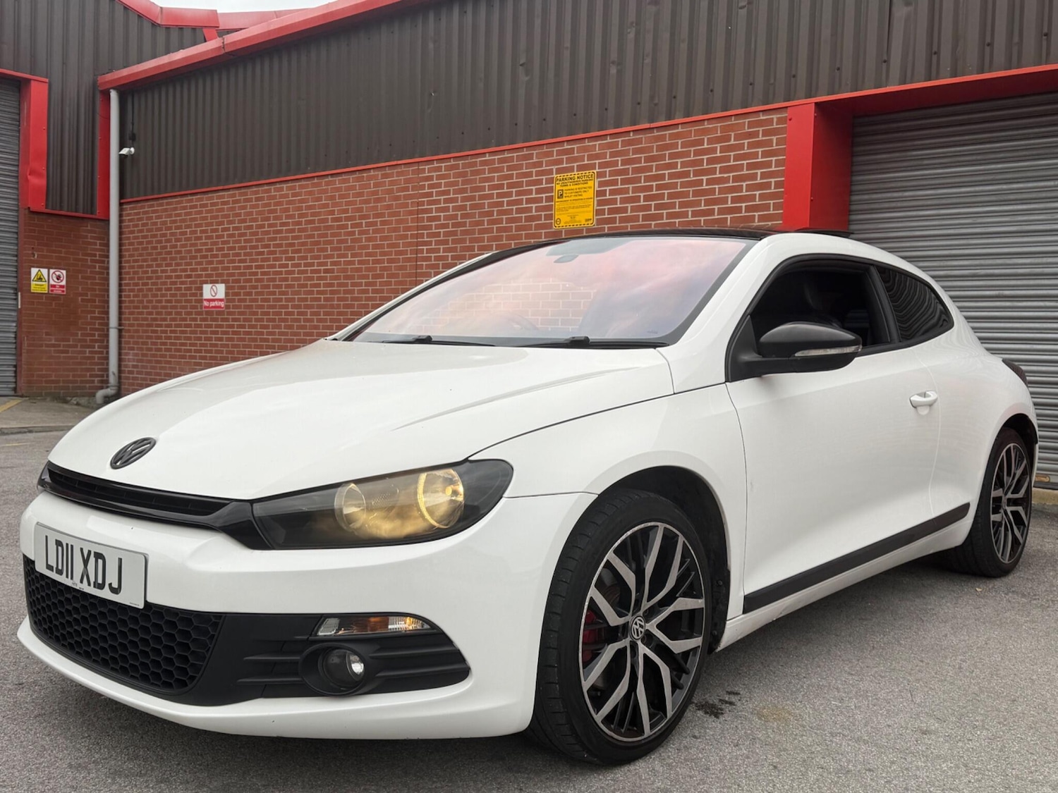 Used Volkswagen Scirocco 2011 for sale - 76585038: Photo 5