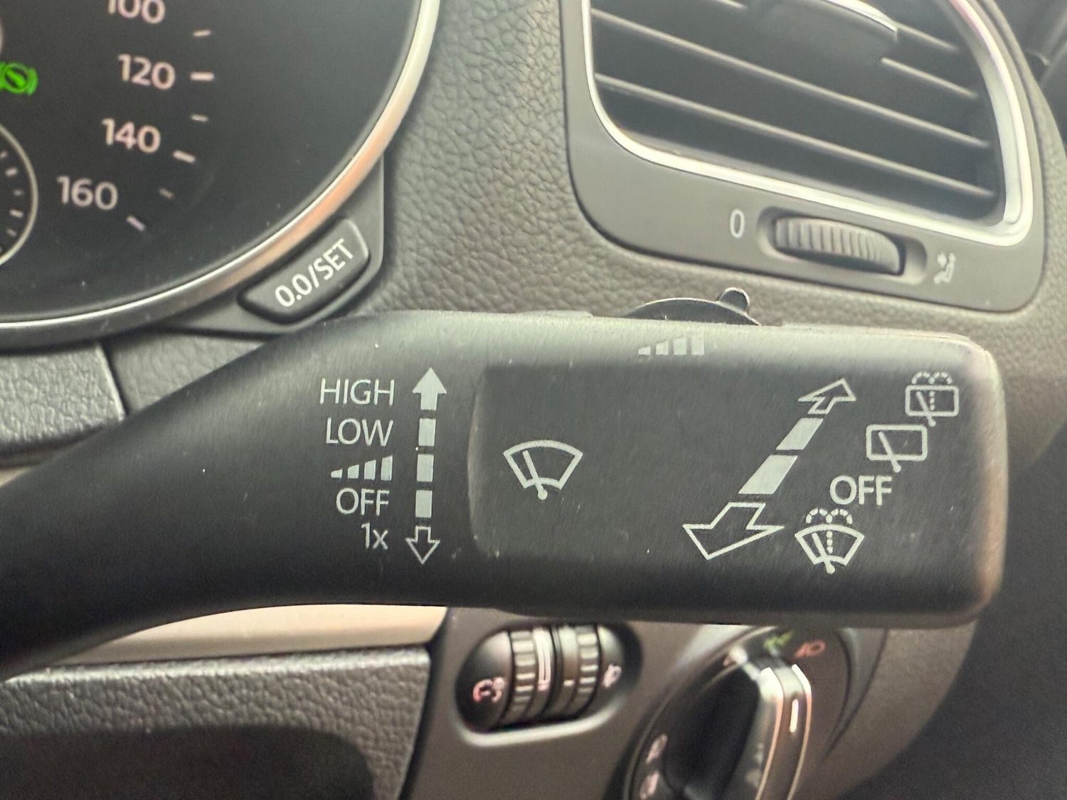 Used Volkswagen Golf 2010 for sale - 77454949: Photo 12